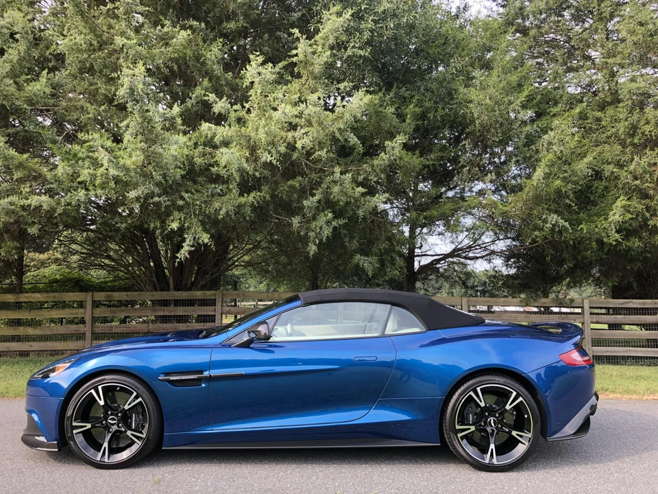 2018 Aston Martin Vanquish 2nd Gen - Image 11 of 31
