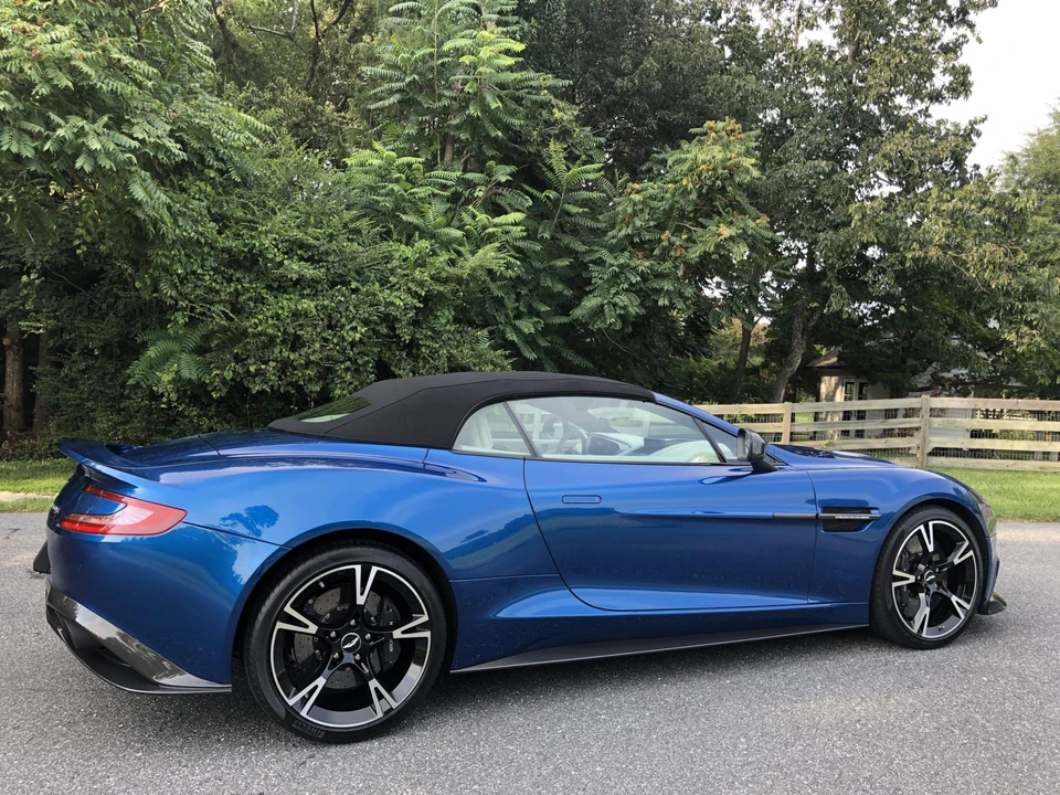 2018 Aston Martin Vanquish 2nd Gen - Image 16 of 31