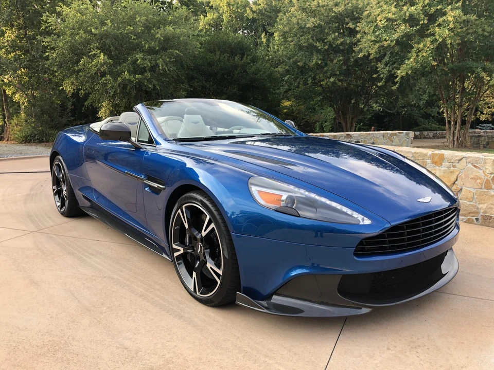 2018 Aston Martin Vanquish 2nd Gen - Image 23 of 31
