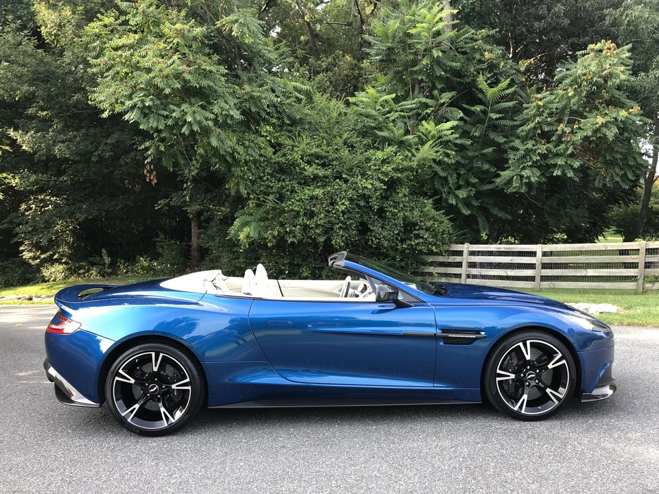 2018 Aston Martin Vanquish 2nd Gen - Image 18 of 31