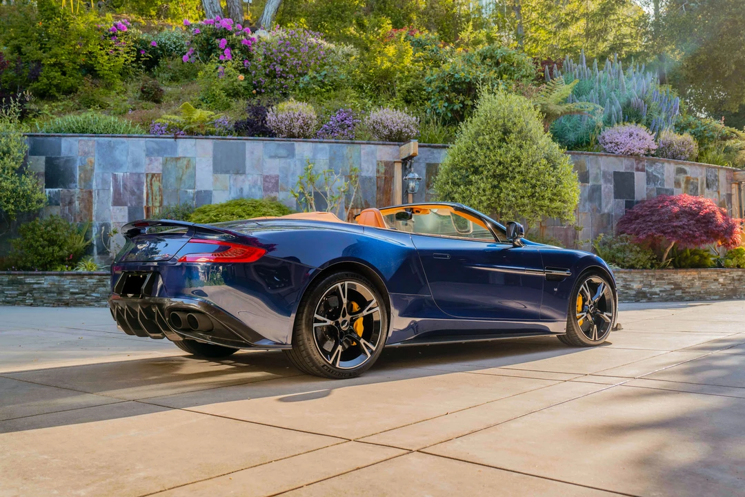 2018 Aston Martin Vanquish 2nd Gen - Image 14 of 31