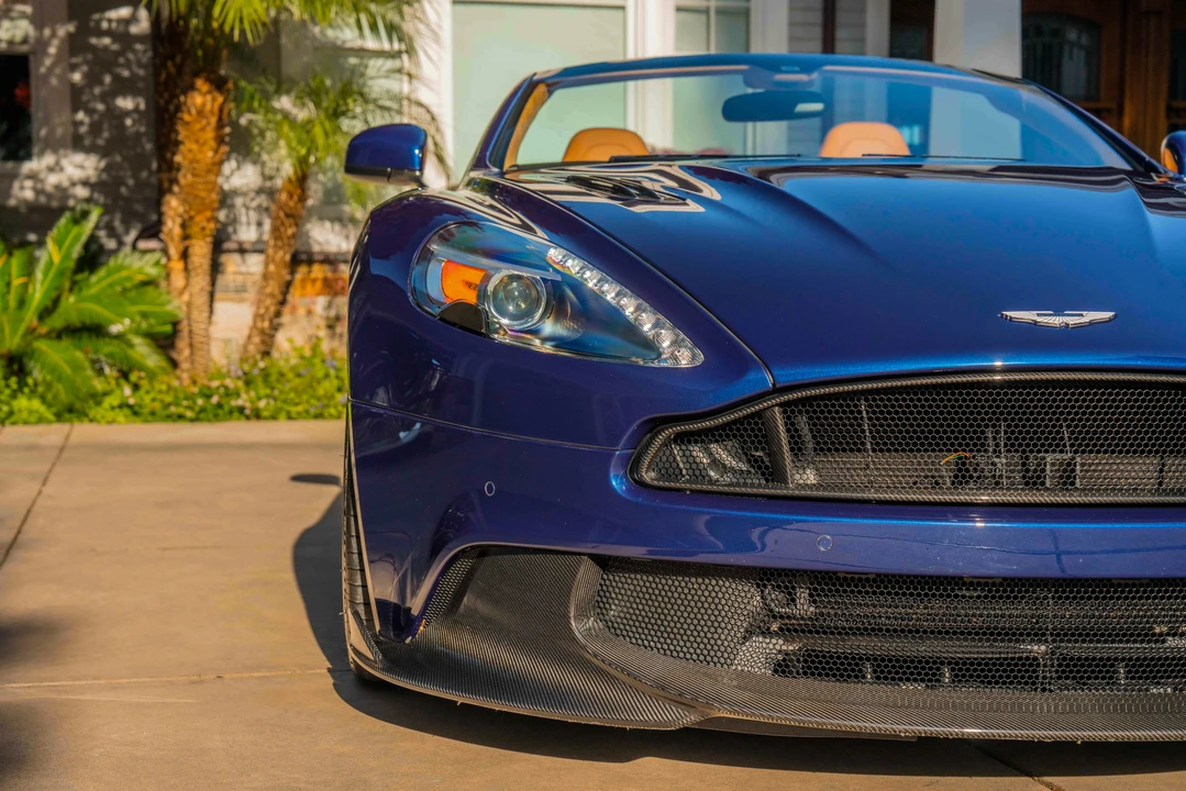 2018 Aston Martin Vanquish 2nd Gen - Image 25 of 31
