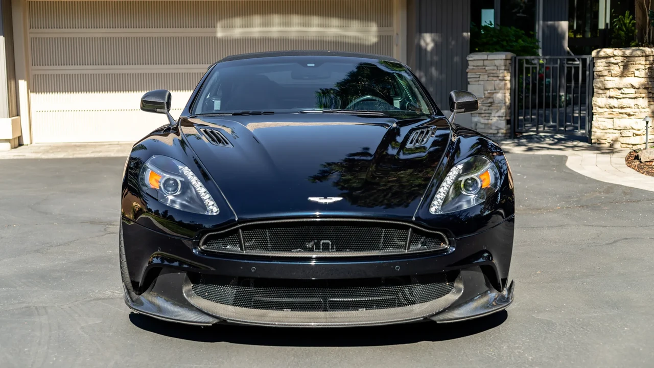 2018 Aston Martin Vanquish 2nd Gen - Image 11 of 31