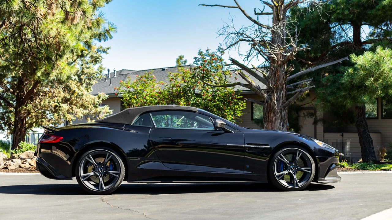 2018 Aston Martin Vanquish 2nd Gen - Image 20 of 31