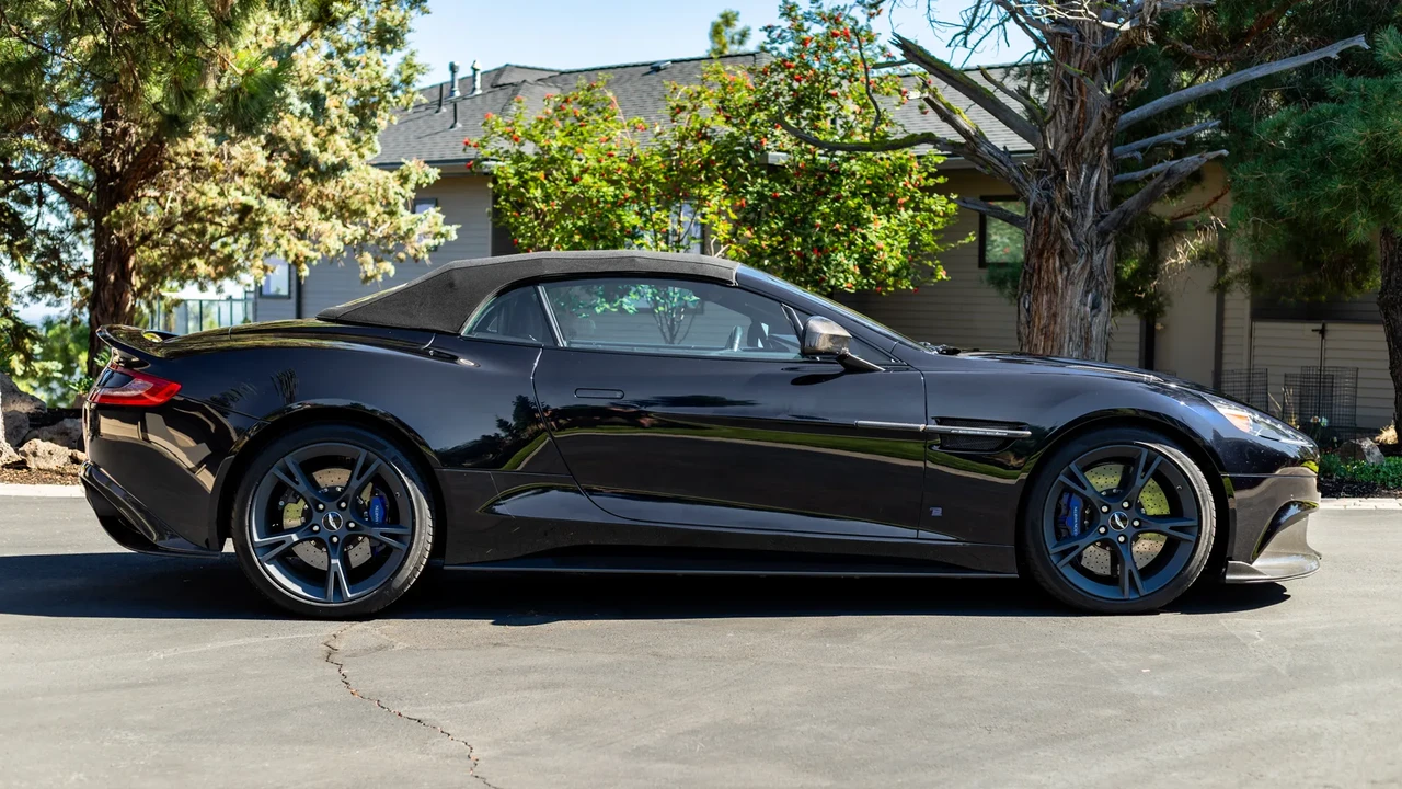 2018 Aston Martin Vanquish 2nd Gen - Image 13 of 31
