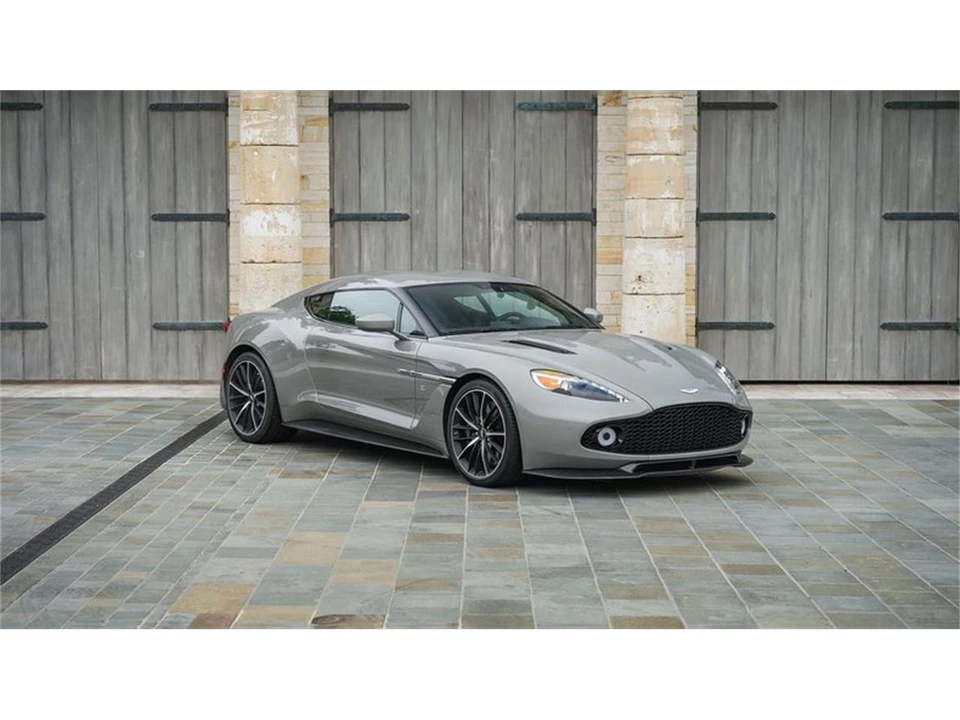 2018 Aston Martin Vanquish 2nd Gen - Image 18 of 31