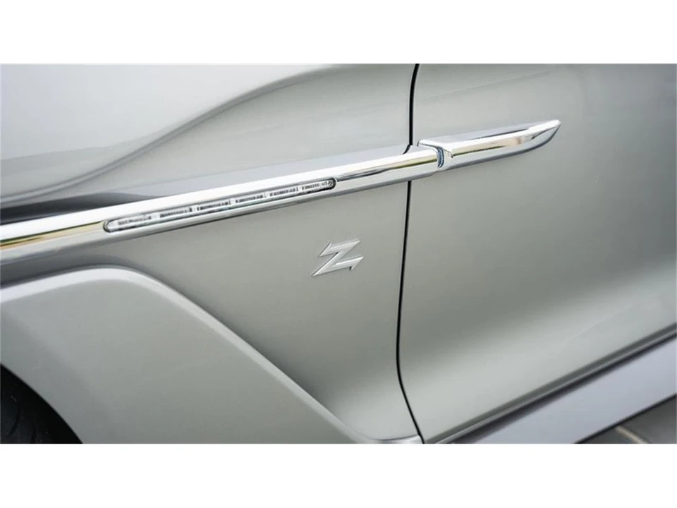2018 Aston Martin Vanquish 2nd Gen - Image 30 of 31