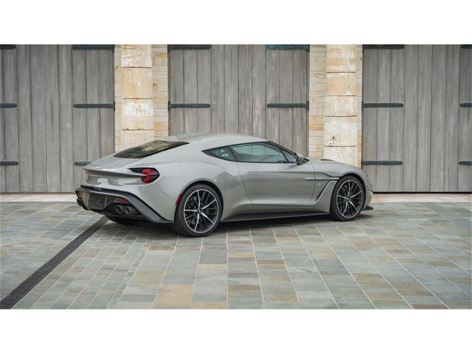 2018 Aston Martin Vanquish 2nd Gen - Image 19 of 31