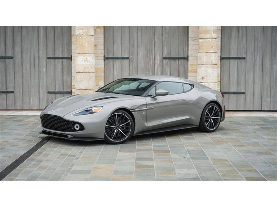 2018 Aston Martin Vanquish 2nd Gen - Image 15 of 31
