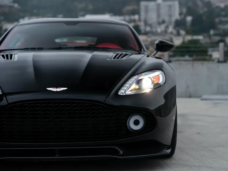 2018 Aston Martin Vanquish 2nd Gen - Image 14 of 31