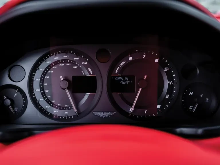 2018 Aston Martin Vanquish 2nd Gen - Image 25 of 31