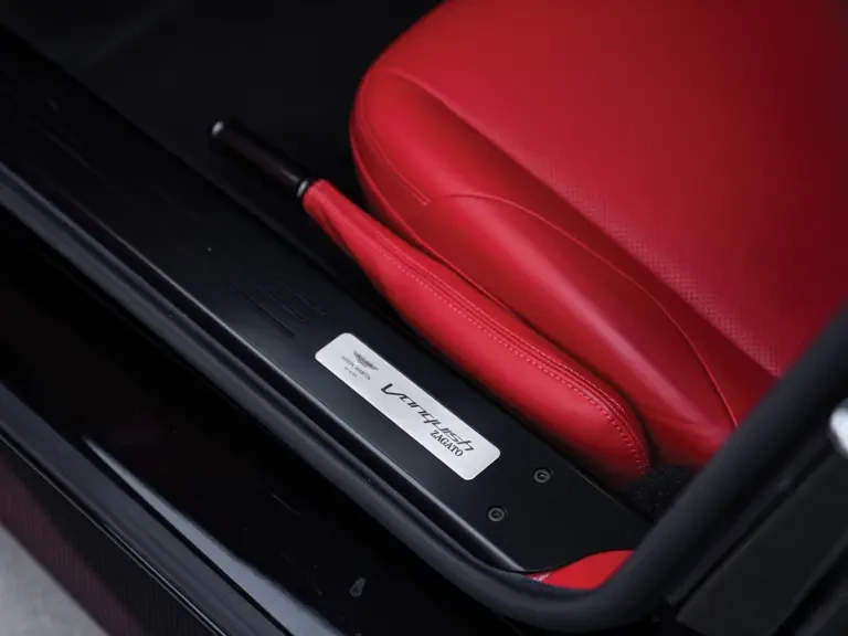 2018 Aston Martin Vanquish 2nd Gen - Image 21 of 31