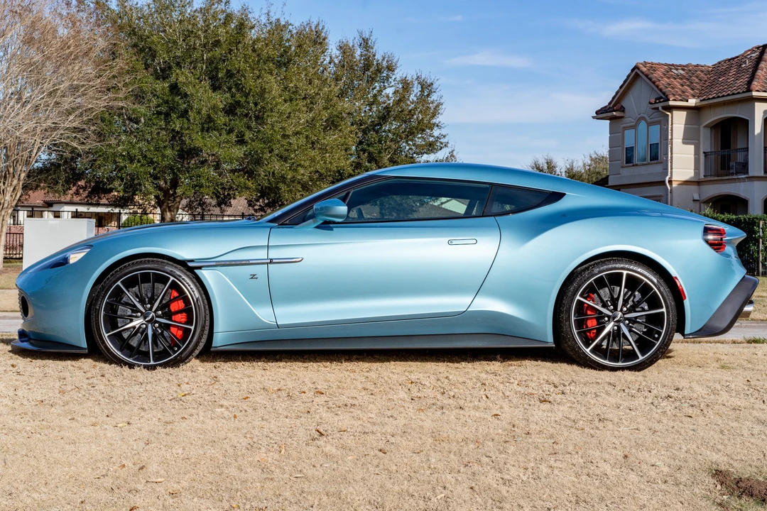 2018 Aston Martin Vanquish 2nd Gen - Image 17 of 31
