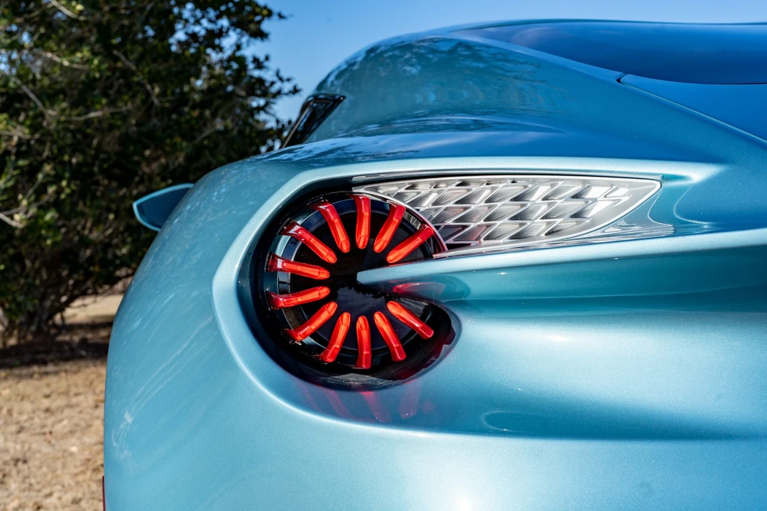 2018 Aston Martin Vanquish 2nd Gen - Image 25 of 31