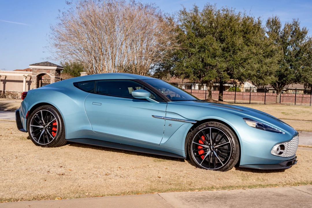 2018 Aston Martin Vanquish 2nd Gen - Image 10 of 31