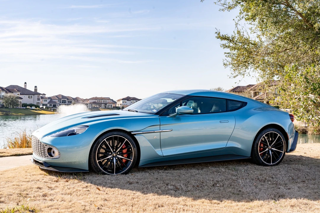 2018 Aston Martin Vanquish 2nd Gen - Image 5 of 31