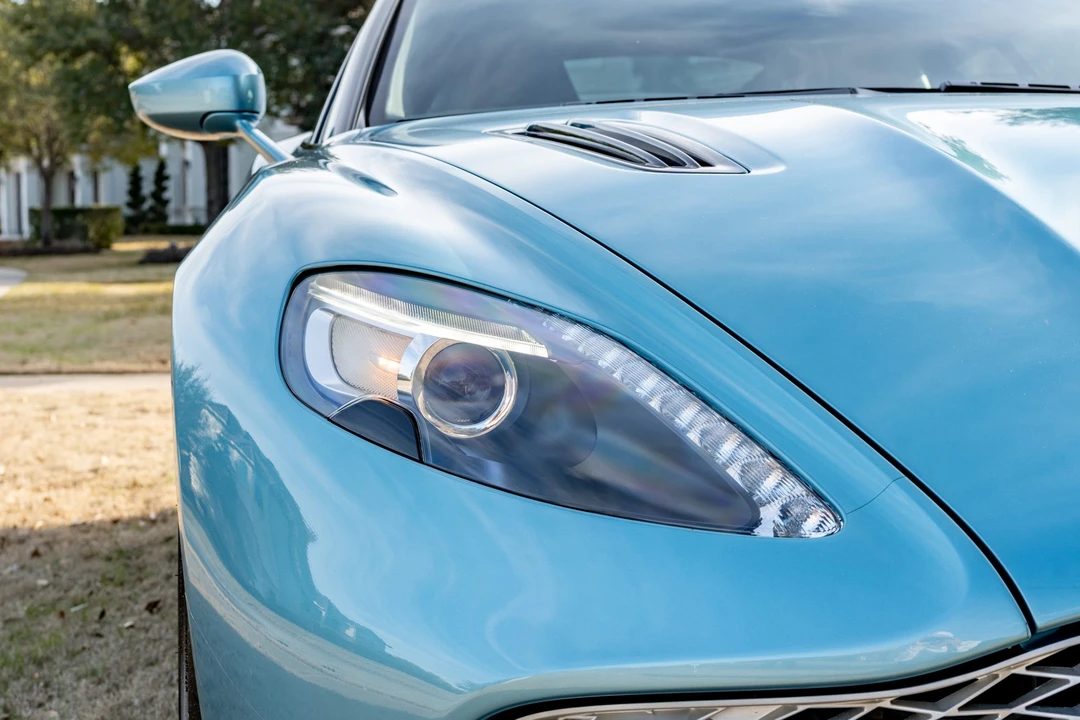 2018 Aston Martin Vanquish 2nd Gen - Image 24 of 31