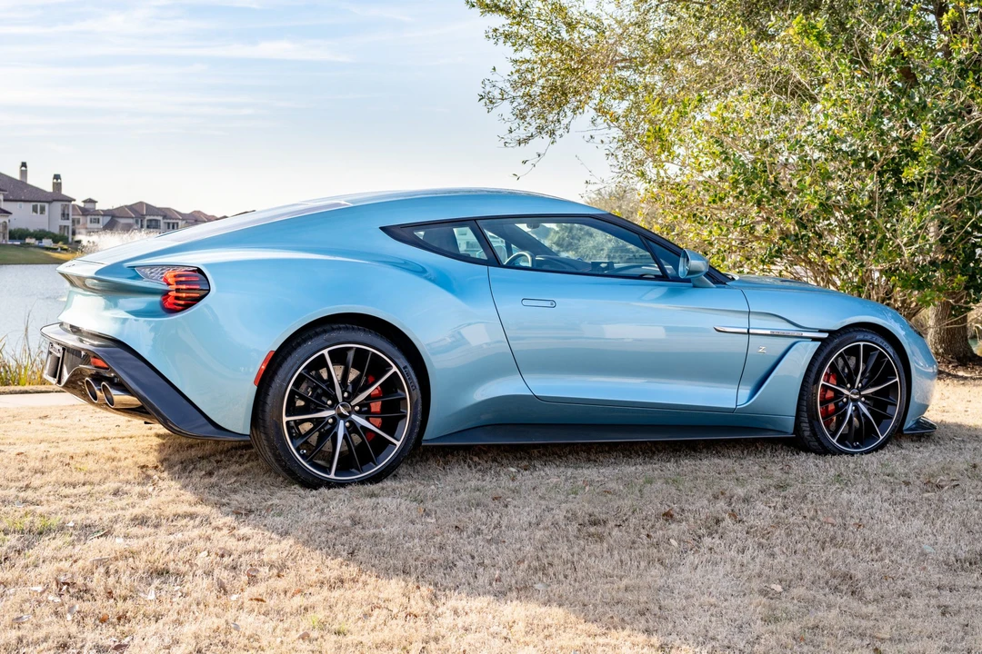 2018 Aston Martin Vanquish 2nd Gen - Image 11 of 31