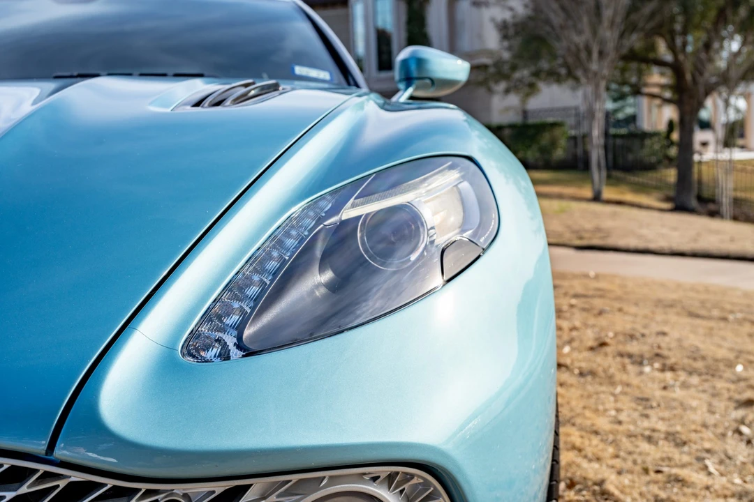 2018 Aston Martin Vanquish 2nd Gen - Image 23 of 31