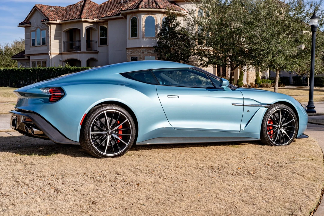2018 Aston Martin Vanquish 2nd Gen - Image 12 of 31