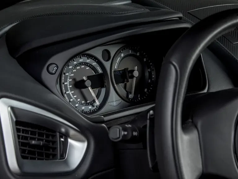 2018 Aston Martin Vanquish 2nd Gen - Image 14 of 31