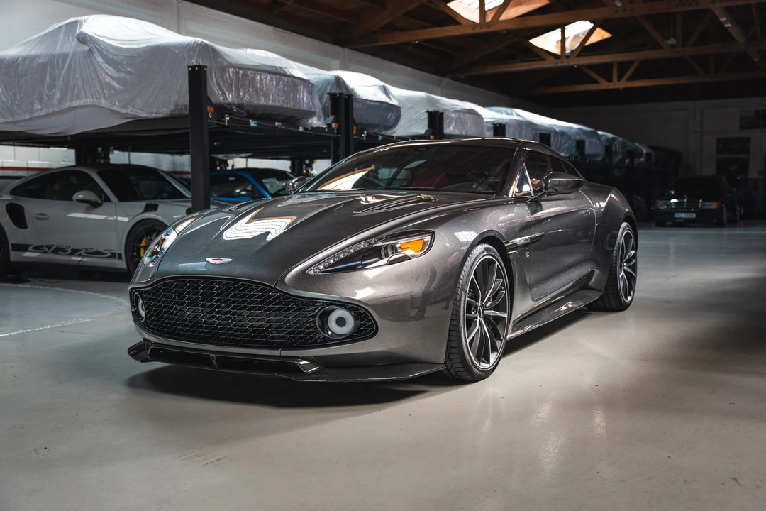 2018 Aston Martin Vanquish 2nd Gen - Image 19 of 31
