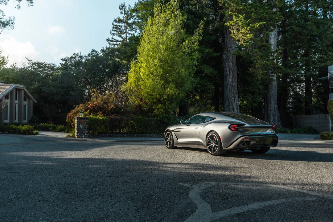 2018 Aston Martin Vanquish 2nd Gen - Image 4 of 31