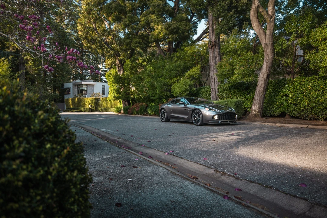 2018 Aston Martin Vanquish 2nd Gen - Image 12 of 31