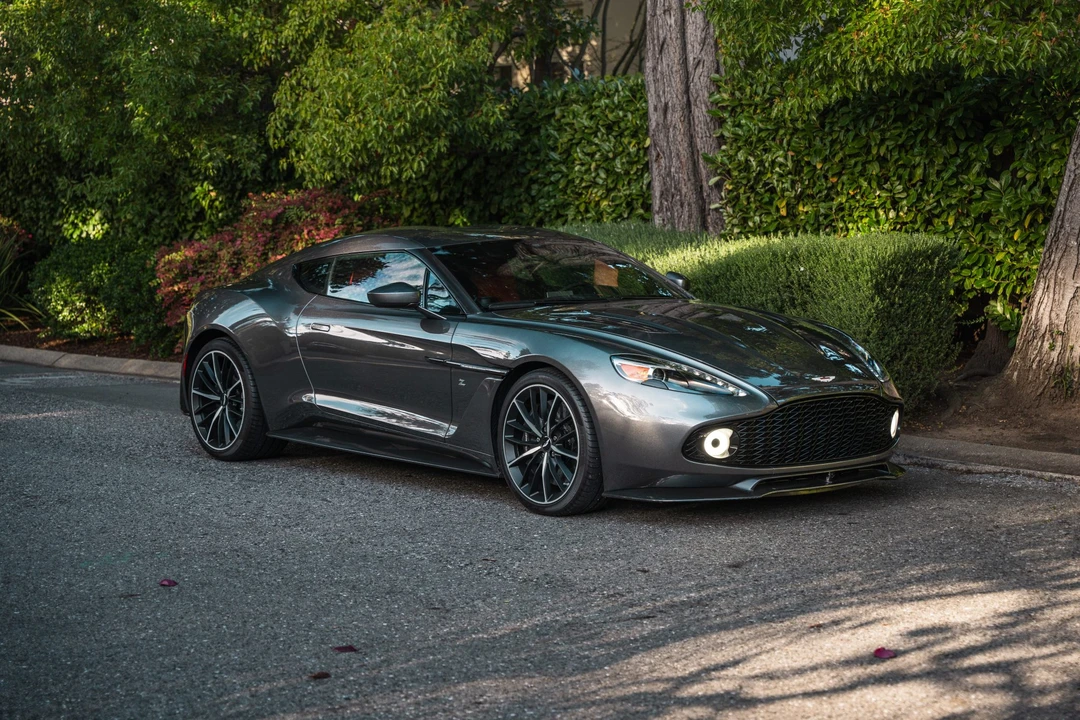 2018 Aston Martin Vanquish 2nd Gen - Image 13 of 31