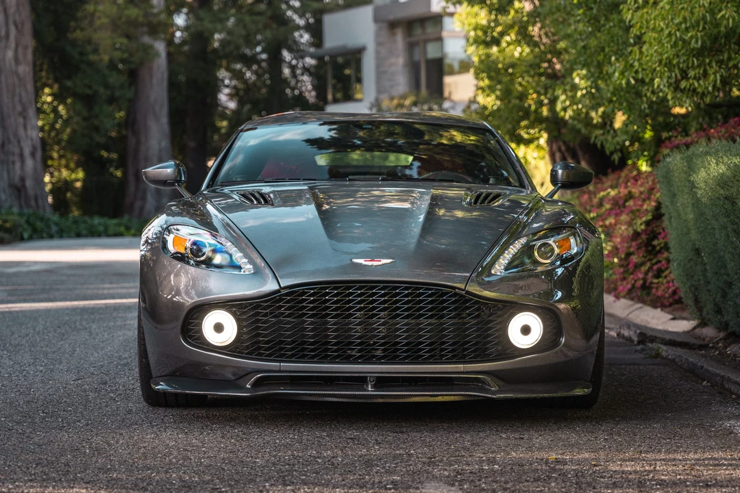 2018 Aston Martin Vanquish 2nd Gen - Image 17 of 31