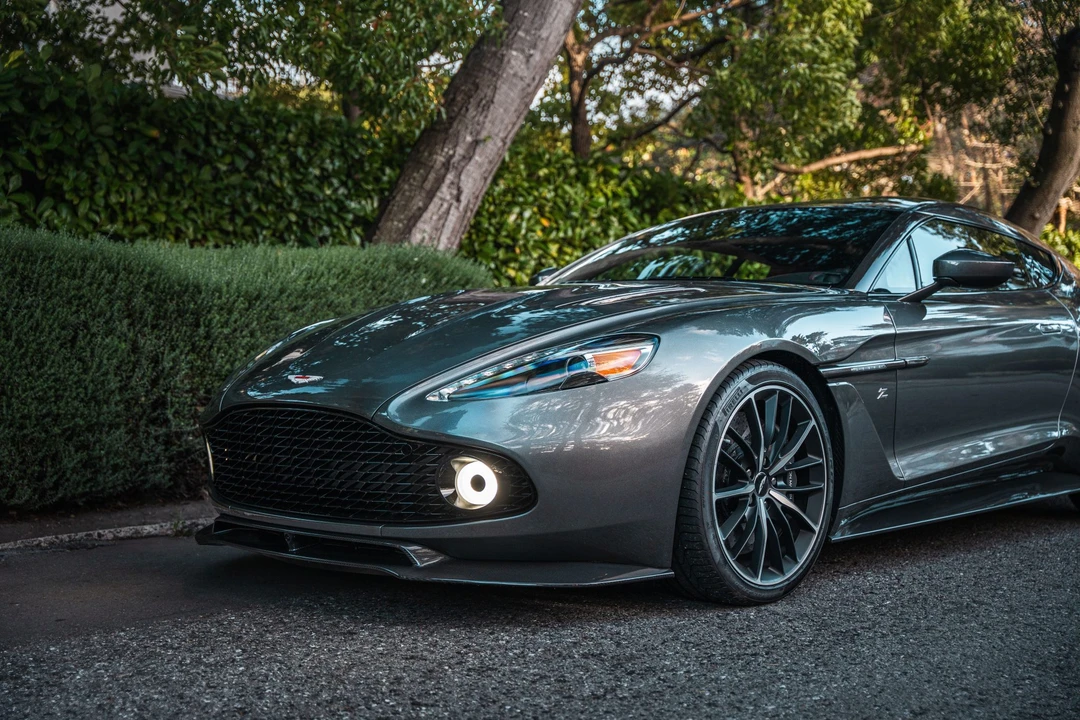 2018 Aston Martin Vanquish 2nd Gen - Image 27 of 31