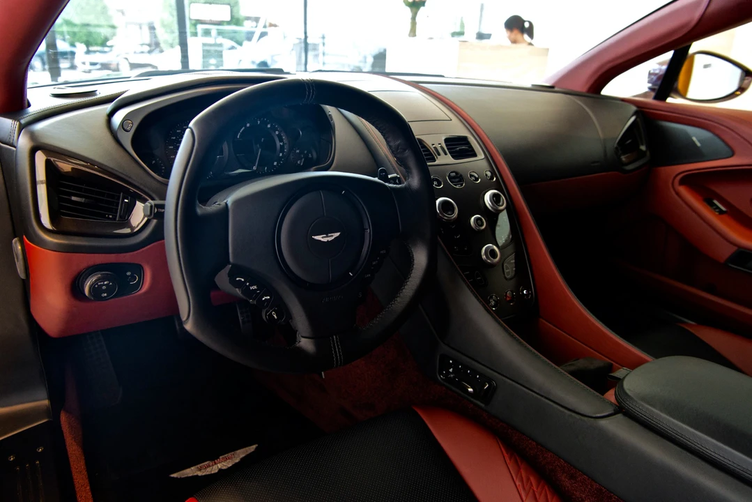 2018 Aston Martin Vanquish 2nd Gen - Image 18 of 31