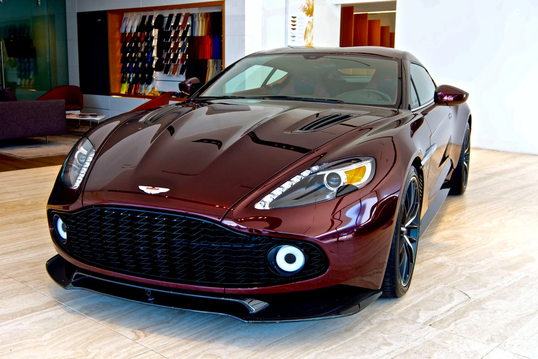 2018 Aston Martin Vanquish 2nd Gen - Image 5 of 31