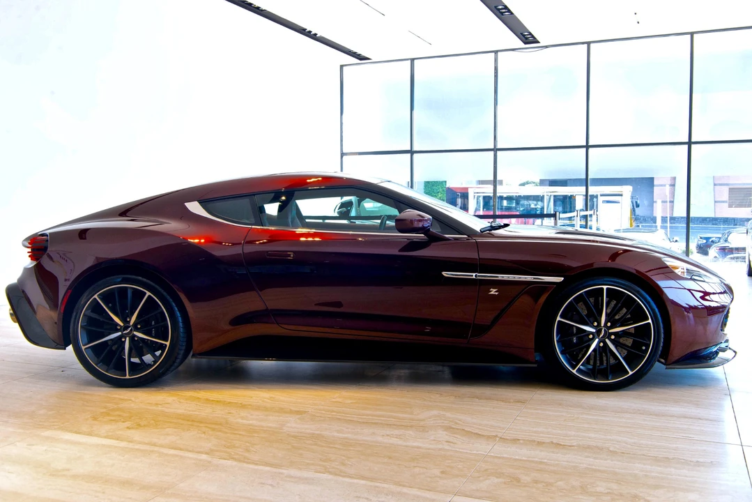 2018 Aston Martin Vanquish 2nd Gen - Image 2 of 31