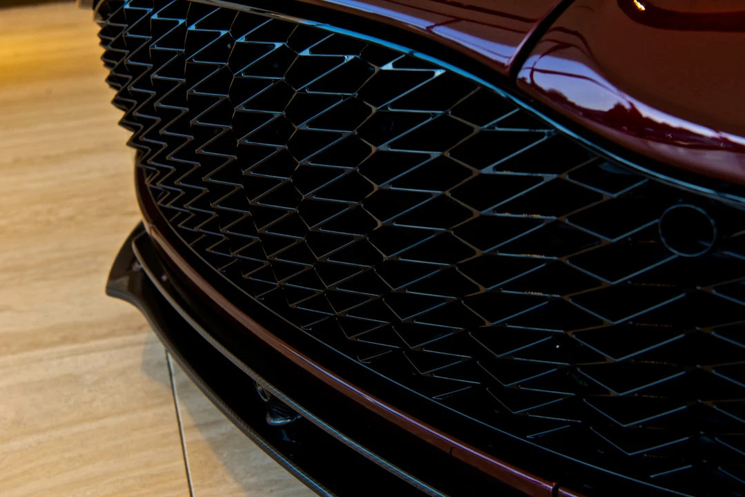 2018 Aston Martin Vanquish 2nd Gen - Image 9 of 31