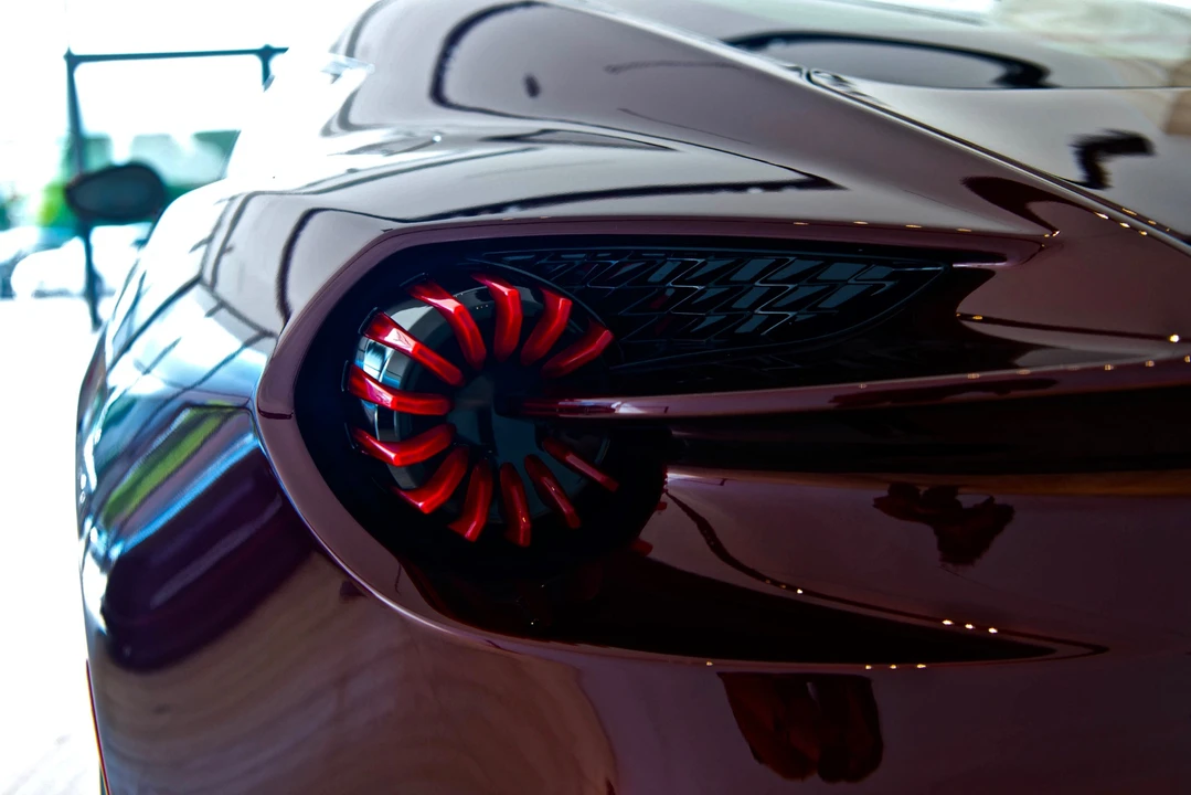 2018 Aston Martin Vanquish 2nd Gen - Image 10 of 31