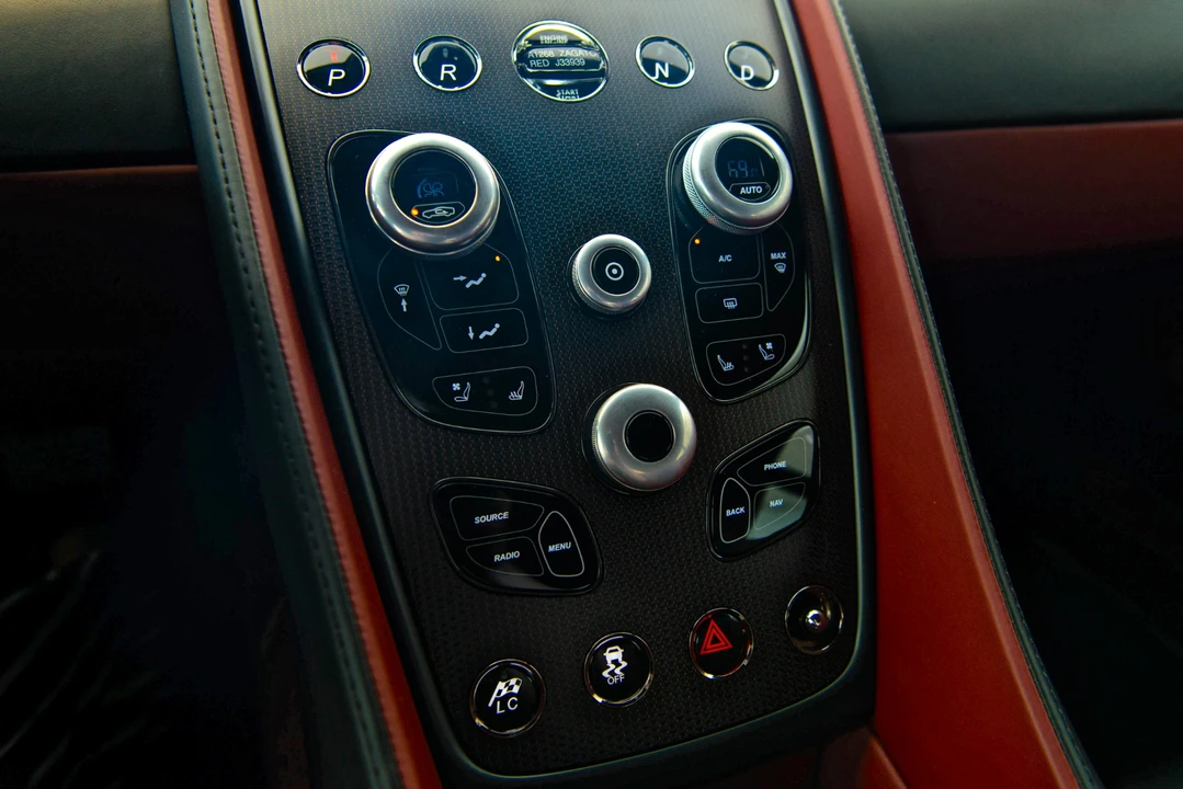2018 Aston Martin Vanquish 2nd Gen - Image 27 of 31