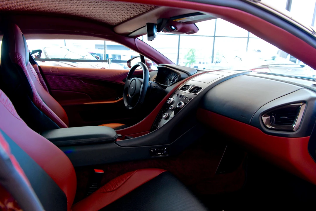 2018 Aston Martin Vanquish 2nd Gen - Image 19 of 31