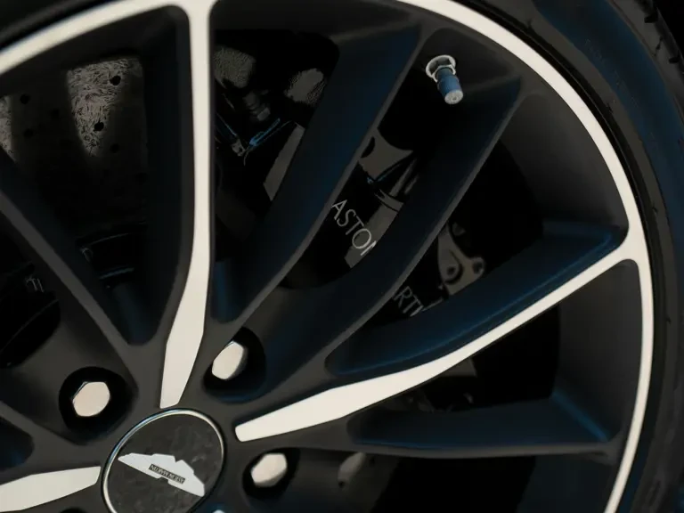 2018 Aston Martin Vanquish 2nd Gen - Image 17 of 21