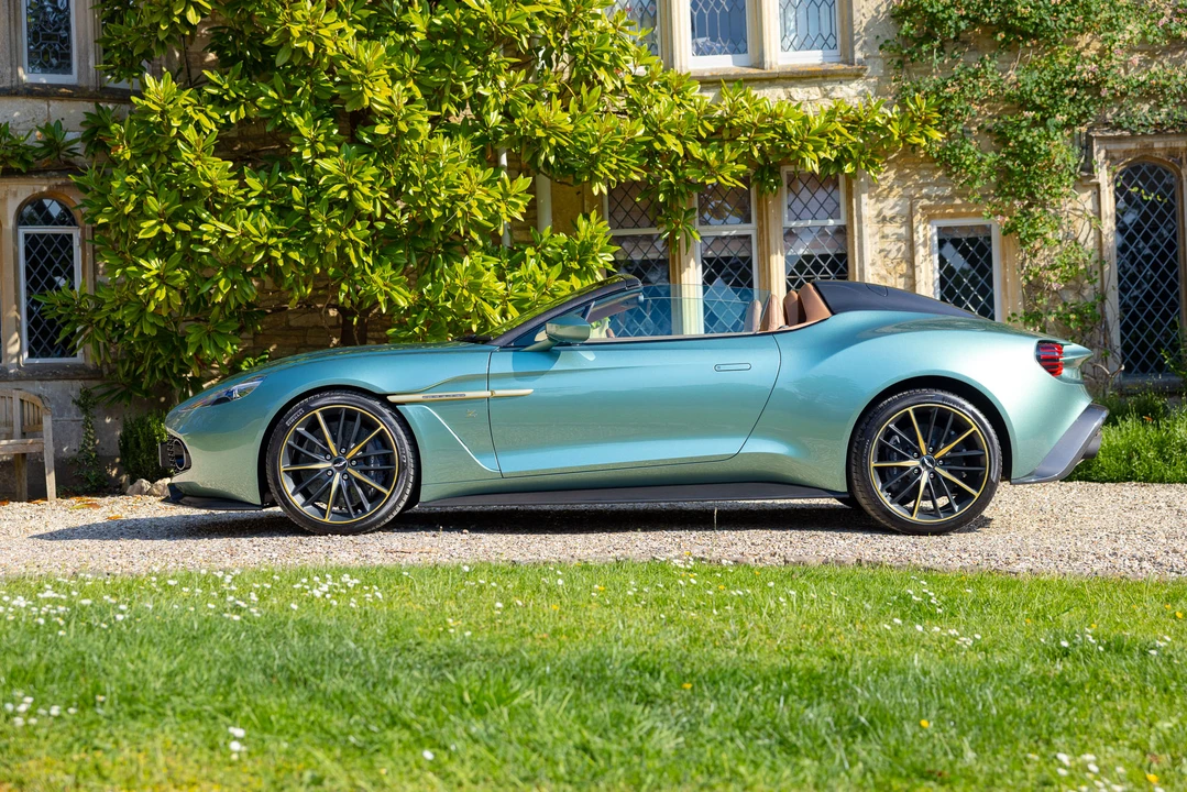 2018 Aston Martin Vanquish Zagato - Image 8 of 31