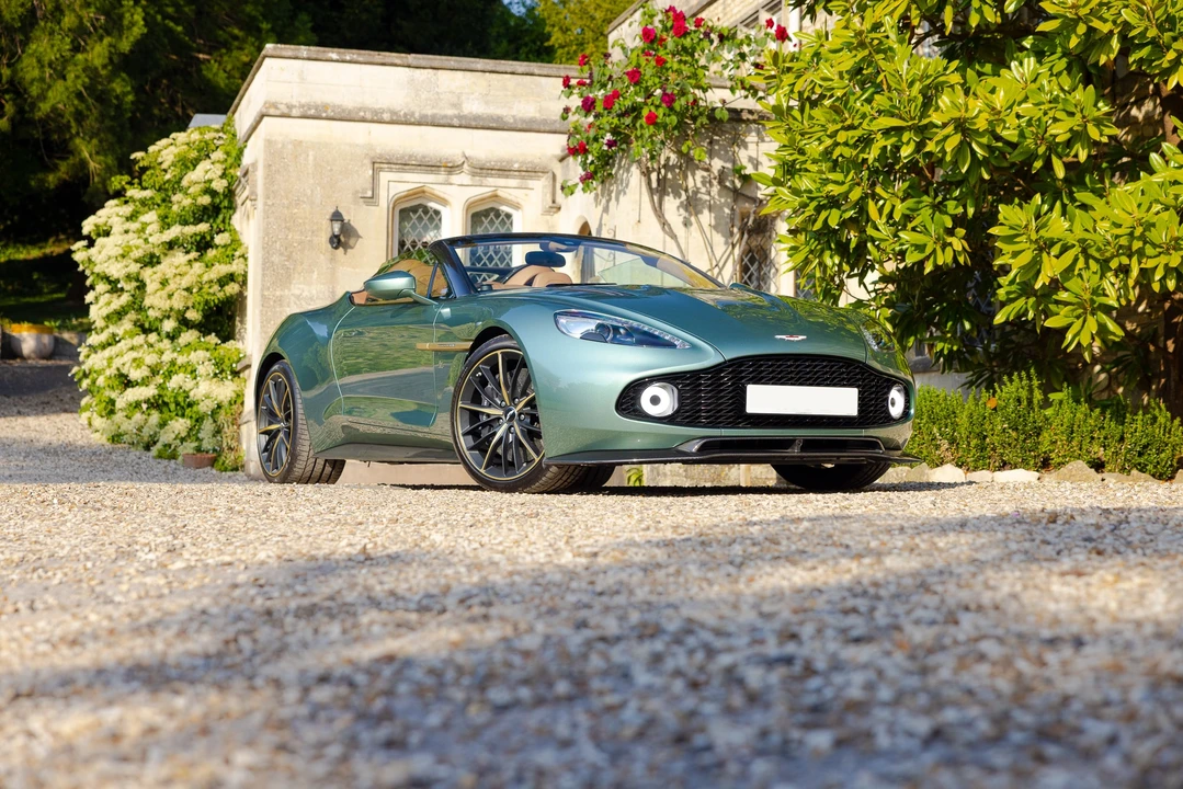 2018 Aston Martin Vanquish Zagato - Image 3 of 31