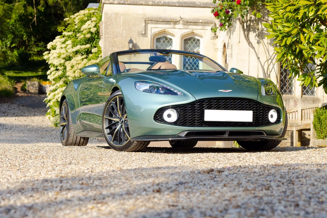 2018 Aston Martin Vanquish Zagato - Image 14 of 31