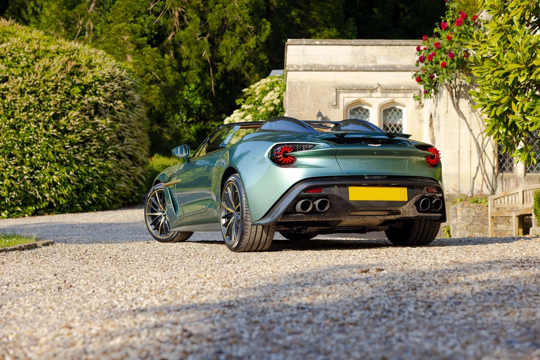 2018 Aston Martin Vanquish Zagato - Image 11 of 31