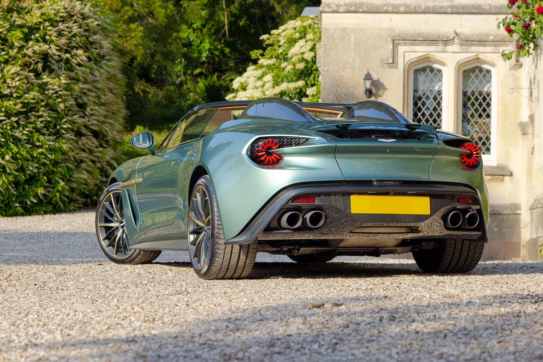2018 Aston Martin Vanquish Zagato - Image 17 of 31