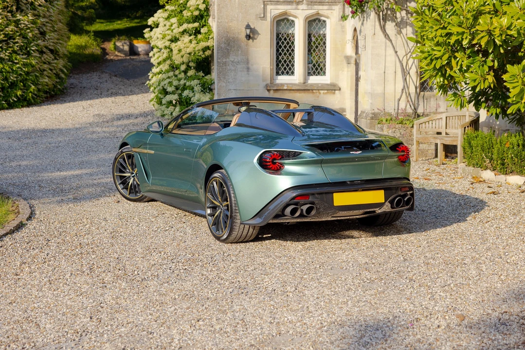 2018 Aston Martin Vanquish Zagato - Image 18 of 31