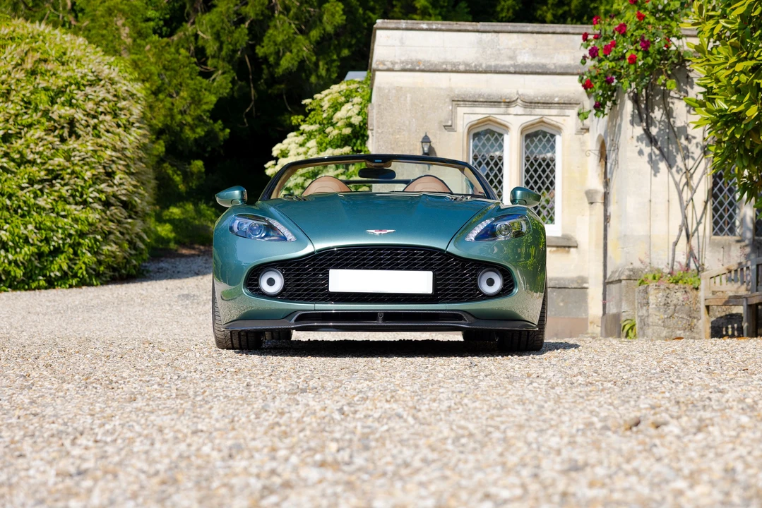 2018 Aston Martin Vanquish Zagato - Image 10 of 31