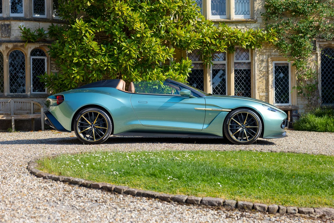2018 Aston Martin Vanquish Zagato - Image 4 of 31