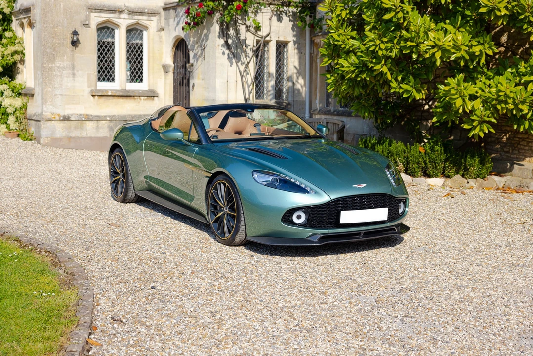 2018 Aston Martin Vanquish Zagato - Image 12 of 31