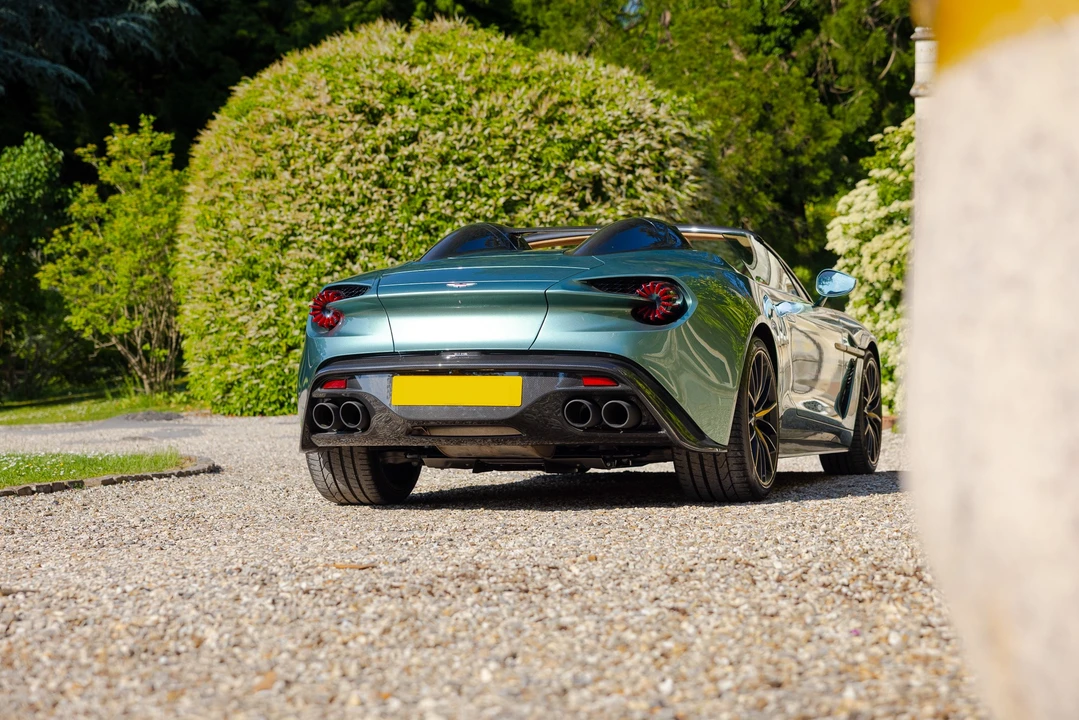 2018 Aston Martin Vanquish Zagato - Image 5 of 31