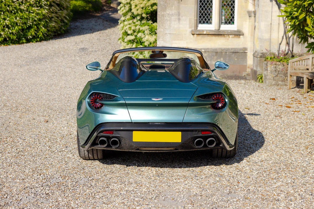 2018 Aston Martin Vanquish Zagato - Image 27 of 31